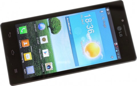 Смартфон LG Optimus GJ (E975W)