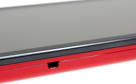 Смартфон LG Optimus GJ (E975W)