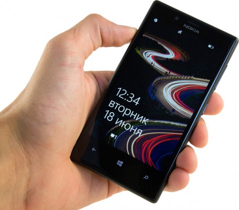 Смартфон Nokia Lumia 720