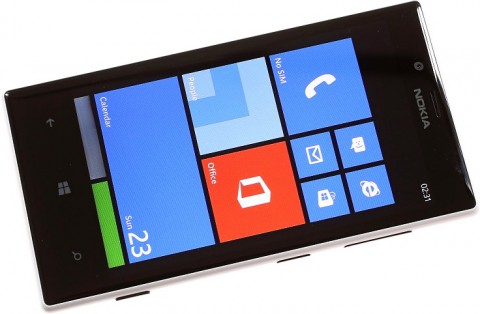 Смартфон Nokia Lumia 720