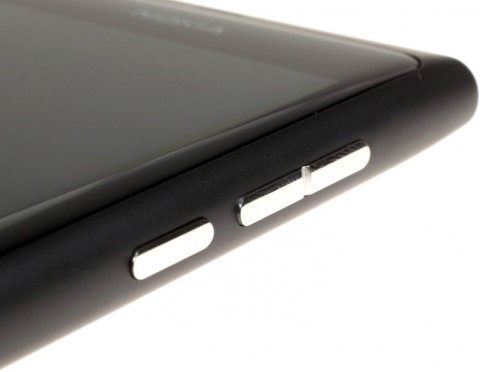 Смартфон Nokia Lumia 800