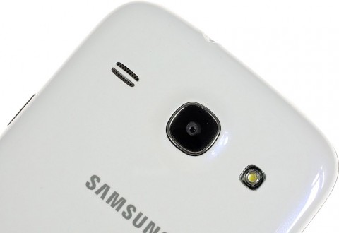 Смартфон Samsung Galaxy Core (I8262) Смартфон Samsung Galaxy Core (I8262)