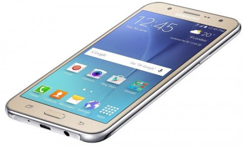 Смартфон Samsung Galaxy J7 (J700H/DS)