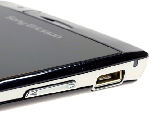 Смартфон Sony Ericsson Xperia arc S LT18i