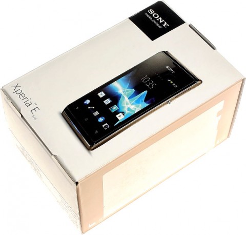 Смартфон Sony Xperia E Dual
