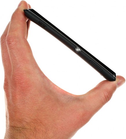 Смартфон Sony Xperia L