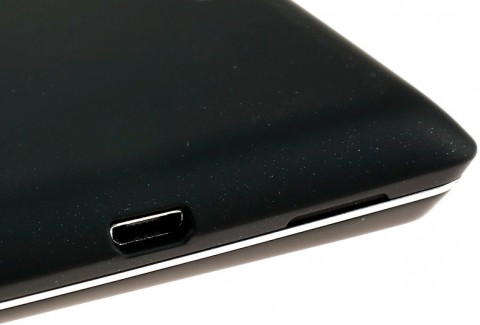 Смартфон Sony Xperia L