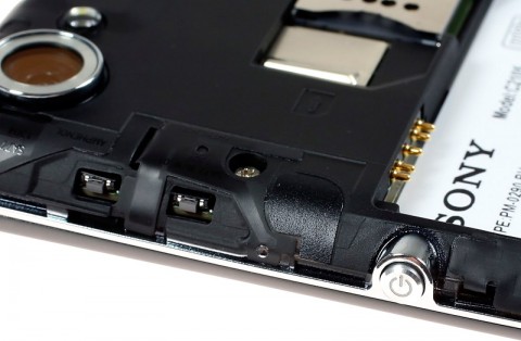 Смартфон Sony Xperia L