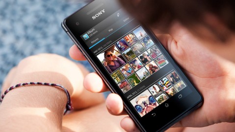 Смартфон Sony Xperia V LT25i