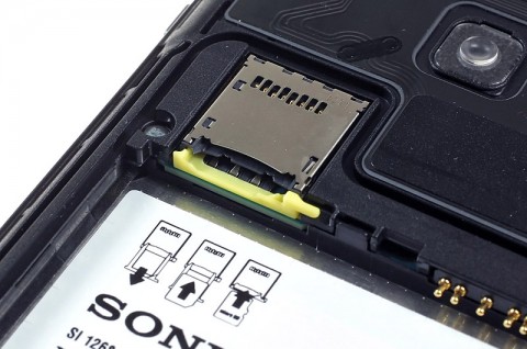 Смартфон Sony Xperia V LT25i
