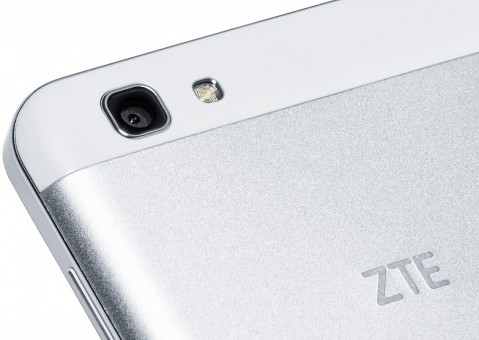 Смартфон ZTE A610 Silver