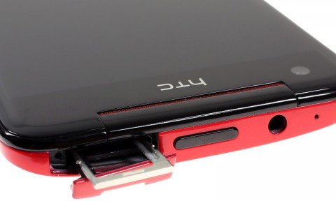 Смартфон HTC Butterfly S