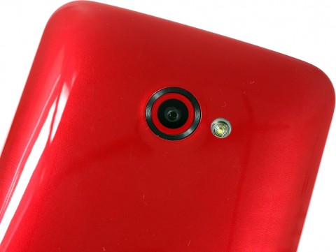 Смартфон HTC Butterfly S