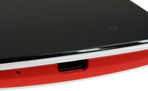 Смартфон HTC Desire 500
