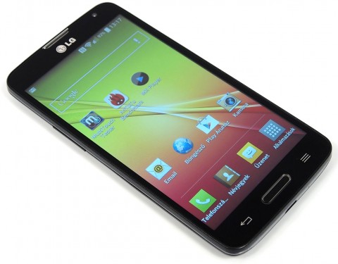 Смартфон LG L90 (D405) Смартфон LG L90 (D405)