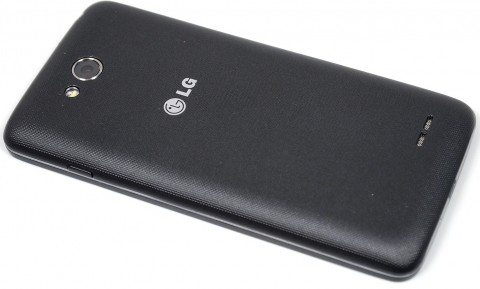 Смартфон LG L90 (D405) Смартфон LG L90 (D405)