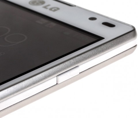 Смартфон LG Optimus L9 (P765)