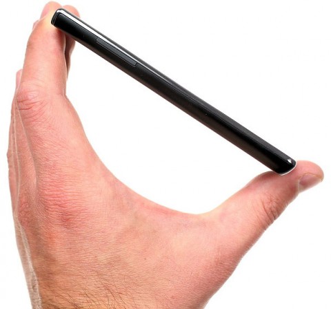 Смартфон LG P705 Optimus L7