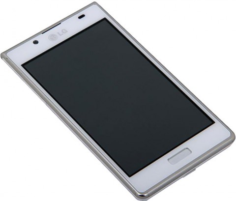 Смартфон LG P705 Optimus L7