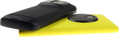 Смартфон Nokia Lumia 1020