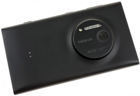 Смартфон Nokia Lumia 1020