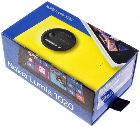 Смартфон Nokia Lumia 1020