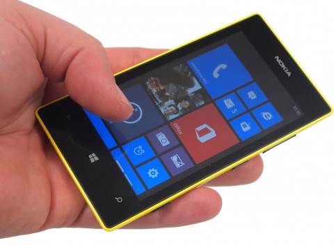 Смартфон Nokia Lumia 525