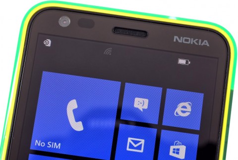 Смартфон Nokia Lumia 620