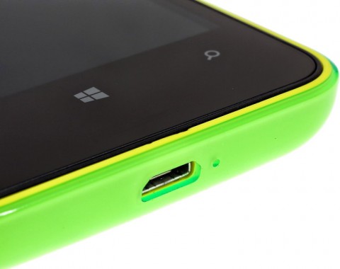 Смартфон Nokia Lumia 620