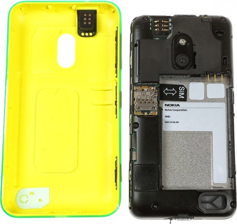 Смартфон Nokia Lumia 620