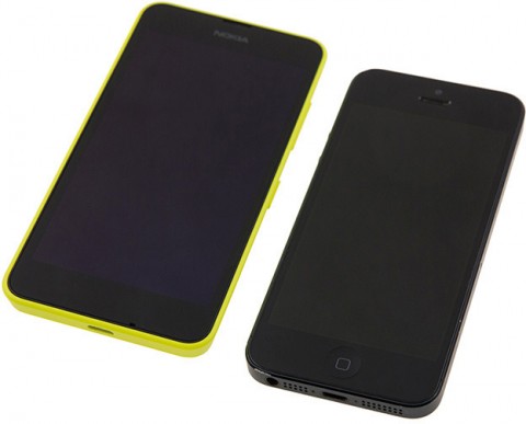 Смартфон Nokia Lumia 630 Dual Sim