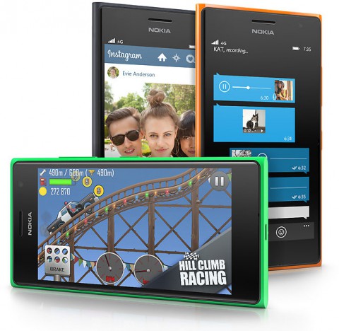 Смартфон Nokia Lumia 735
