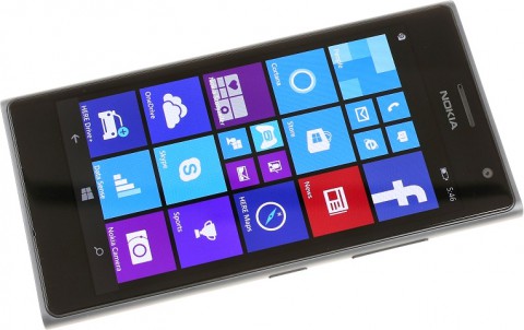 Смартфон Nokia Lumia 735