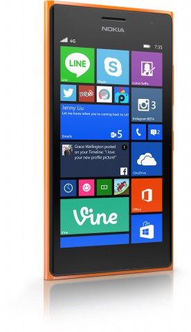 Смартфон Nokia Lumia 735