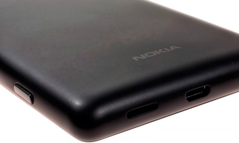 Смартфон Nokia Lumia 820