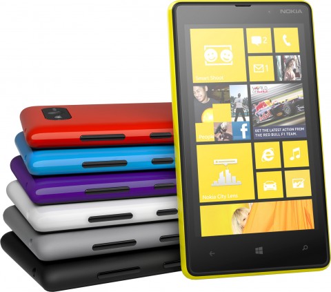 Смартфон Nokia Lumia 820
