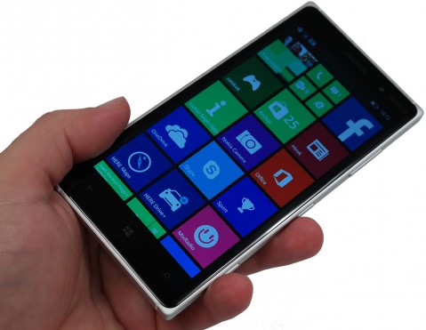 Смартфон Nokia Lumia 830