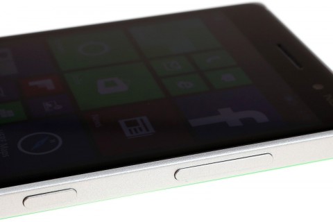 Смартфон Nokia Lumia 830