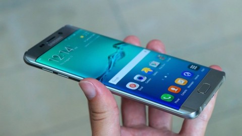 Мобильный телефон Samsung Galaxy C7 Мобильный телефон Samsung Galaxy C7